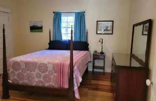 Restored 1900s Historic Home - Jonesboro, VA - Foto 28