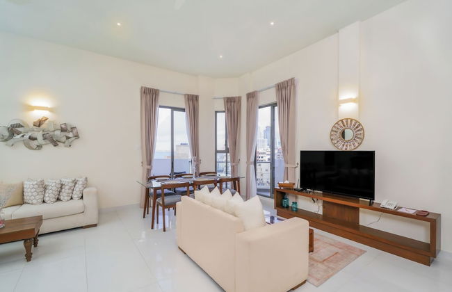 Marine Suites - Photo 46