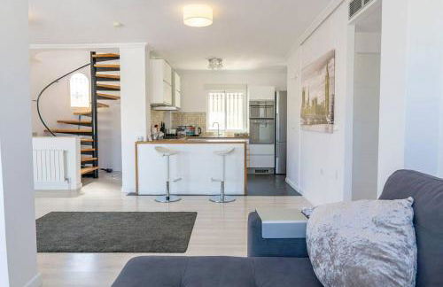 Casa Lilly-Rose, a beautiful 3 bedroom detached villa a short walk to the Villamartin Plaza & Golf course - Foto 19