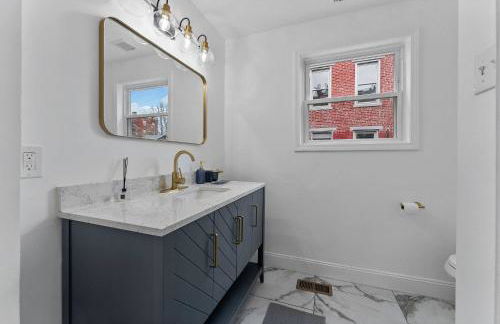 Family Friendly 4BR. Trendy & Great Location - Foto 17