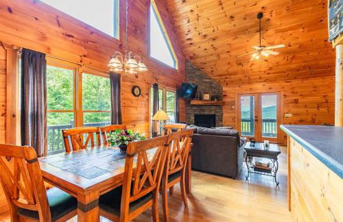 Hawks Hideaway - Full Mountain Views Game Room - Foto 7