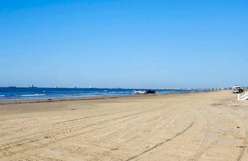 225 Feet to Shore! Ocean-View Crystal Beach Escape - Foto 39