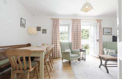 Lobster Pot Portloe views of the village and sea - Photo 11