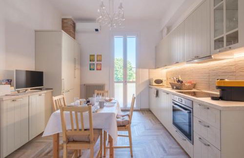 Brand New !!! Ancient BOLOGNA Centrale LIBERTY Style Completely RENOVATED 2025 - Photo 6