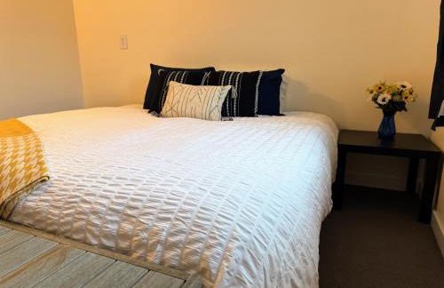 Fresh & Comfy House with Hot Tub, Pool Table, & BBQ - Foto 38