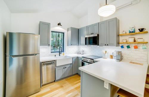 Peaceful Mendocino Cottage Surrounded By Redwoods - Photo 9