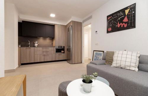 C23 Lovely 4 Bedroom close to Maria Zambrano - Foto 10