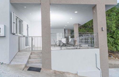 Tzortzi's Family Apartments - Photo 43