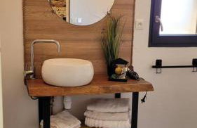 NiDAmour La Colombe Gîte romantique avec spa privatif intérieur Castels-et-Bézenac - Foto 12