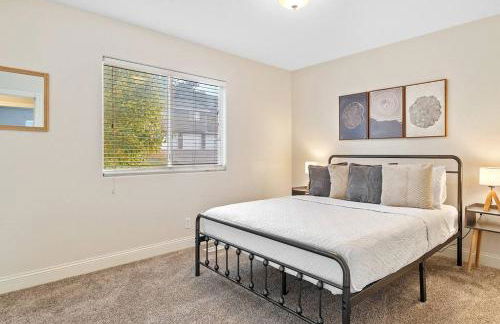 Modern Home-Garage-Scenic Patio - Foto 13