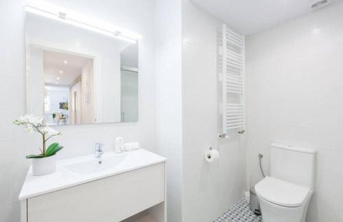 NEW Gorgeous Central Apartment - Beachfront - 3 BD - Foto 12