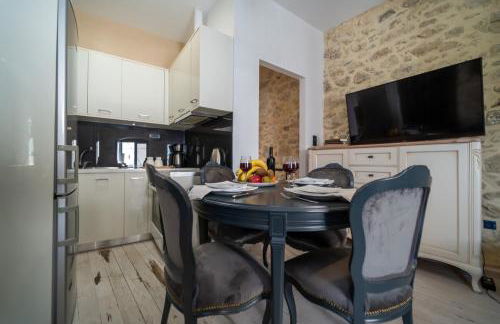 Lovely Stonehouse in the village - Foto 9