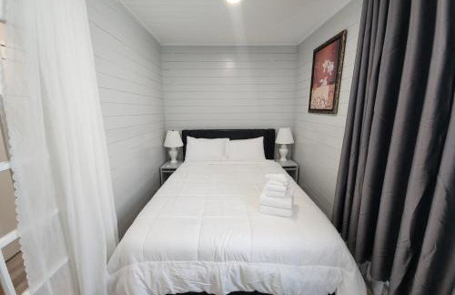 Nestled Away- Comfortable 3BDRM, Central Location - Foto 31