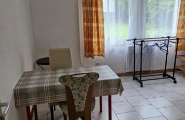 Bungalow 2 - 4-Raum-Wohnung mit Küche und 2 WC Duschen in Ohrdruf-Crawinkel - Photo 8