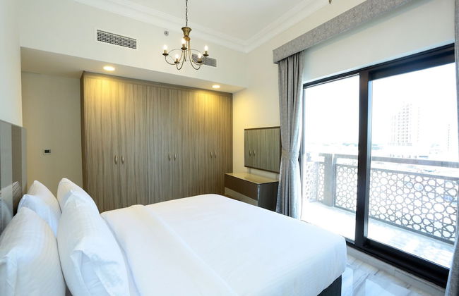 Marbella Executive 2 Bedrooms Balcony - Photo 2