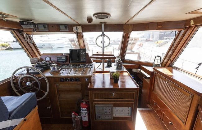 Luxury Boat in Port Forum - Photo 16