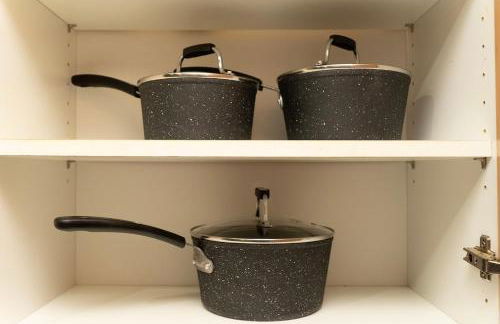 2 bed flat near Livingston North Station - Foto 3