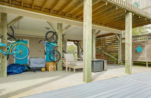 Walk to Surf City Beach Ocean-View Home with Decks! - Foto 25