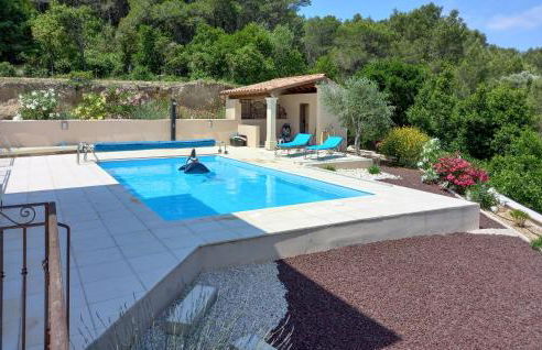 Beautiful Home In Calvisson With Wifi - Photo 3