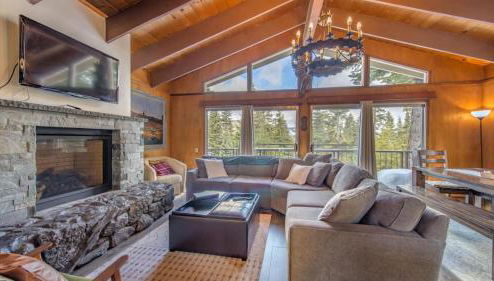 Mahogany by AvantStay Snowbird Cabin w Full Chamberlands Access - Foto 1, Other