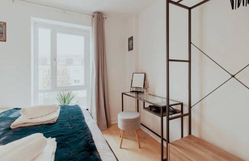 The Diickens Den - Rochester 1BR Flat - Sleeps 4 with Parking - Contractor - Friendly and Ideal for Long Stays - Foto 12