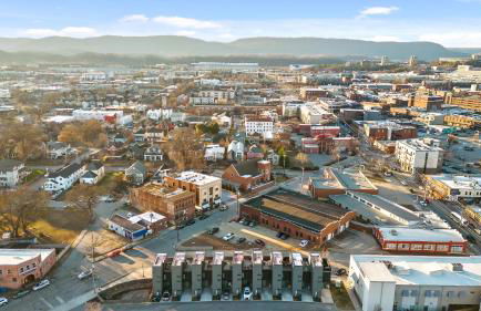 Golden Hour - A Southside Home - Foto 77