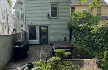 Heart of Newport - Alexander Hamilton Slept Here - Foto 28