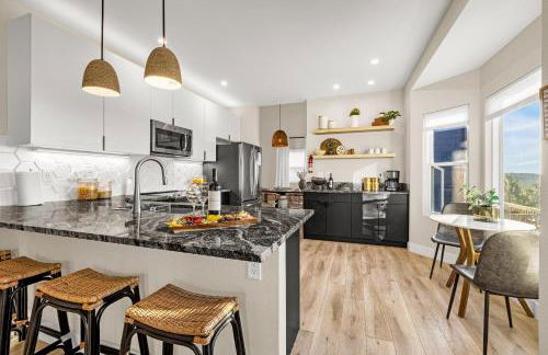 Mountain Retreat with Hot Tub & Views - Foto 14