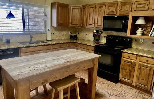 I40 Large Tuscany 4 bed 20min PDC - Photo 7