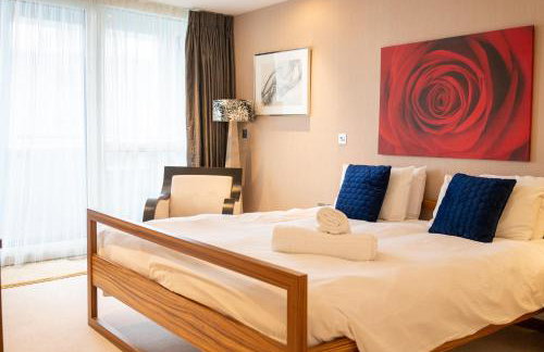 Luxury 3 Bedroom 3 Bathroom Balcony Apartment - Gunwharf Quays Apartments - Foto 31