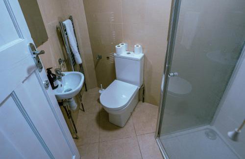 HARU RESIDENCE, Close to Tower Bridge, 6 bed House can sleep up to 16 peo - Foto 18