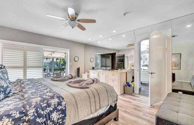 Casa Flamingo Intracoastal Heated Pool - Photo 2