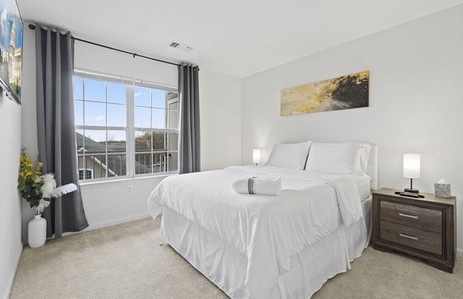 VA - Avalon - Apt 301 - Photo 2