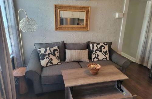 Annapolis Escape Steps to Harbor backs to Gate 1 - Foto 4