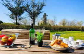 The Victorian Barn, Self-Catering Holidays with Pool and Hot Tubs, Dorset - Photo 50