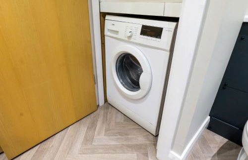 St George's Quarter Stay - Modern City Centre Duplex - Perfect for Business & Leisure - FREE PARKING - WiFi Included - Close to transport links - Foto 15