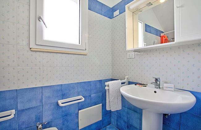 Complesso Azzurro 2 Near The Beach - Photo 11