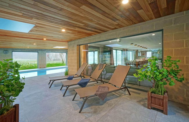 A Stylish Villa in a Green Setting, With a Fully Equipped Wellness Center - Foto 17