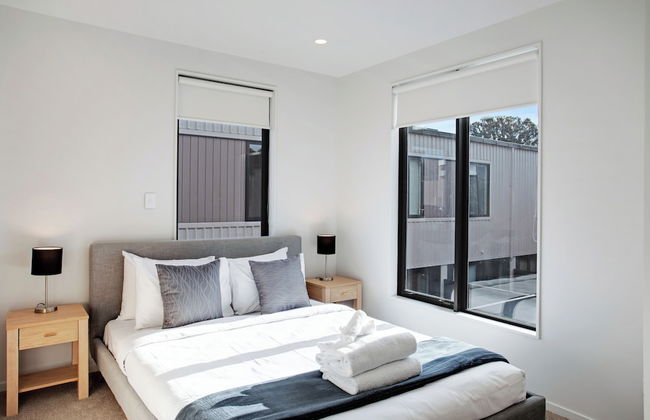 Urban Vogue Escape with Parking- Air-con - Photo 34