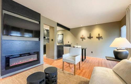 Luxury Warehouse District Condo - Foto 27