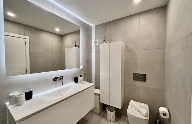 Quarteira Stylish With Pool by Homing - Foto 12