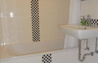 3-Zi Atelierdachwohnung mit Bergblick Seenähe und 2 Loggia - Foto 62