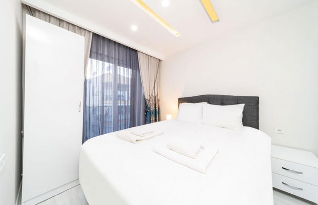 Modern and Central Flat Near Beach in Muratpasa - Foto 1