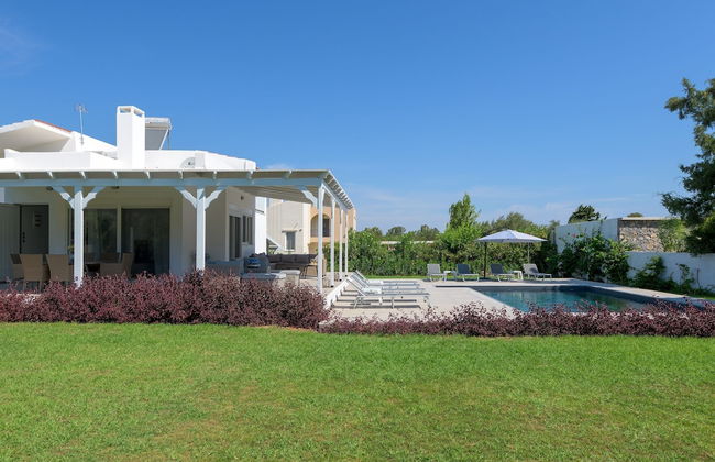 Casa Bianca Villa With Private Pool - Photo 24