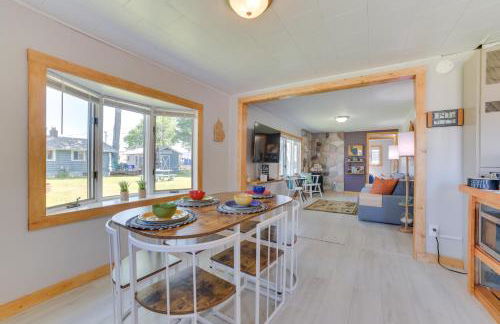 Houghton Lake Cottage with Patio Walk to Waterfront - Photo 11