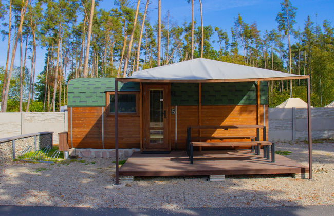 1 bedroom House in Hradec Kralove with garden - Photo 1