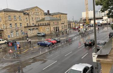 Gemütliche Altbauwohnung direkt am Bahnhof - Ruhig, Zentral mit Küche - Foto 11
