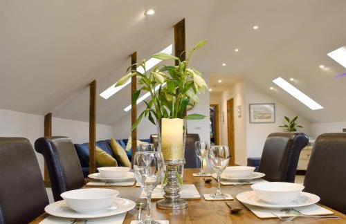 Treeview Lodge - Photo 5