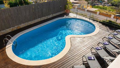 Villa Med A 2 kilometros andando de la playa, del puerto de Aguadoç y a 4 del centro de Sitges Muy Soleada todo el dia Capacidad superior a 16 personas NO REQUIERE COCHE - Foto 3