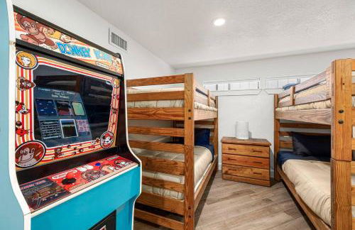 Lakefront LUXE | Pool, Spa, Jet Ski at Happy Place - Foto 44